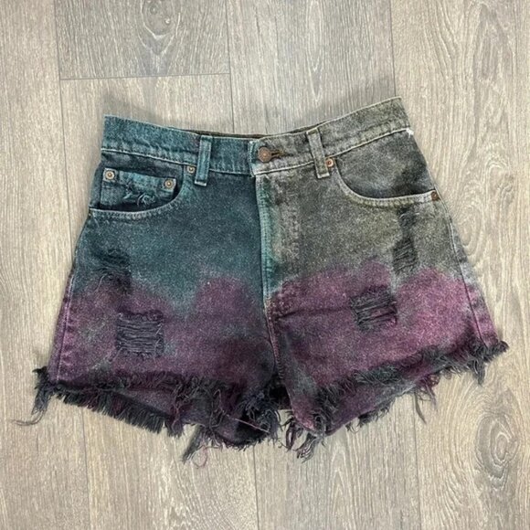 Vintage Levi's Women's 501 Jeans Shorts Black Denim High Waist Cutoffs 90s Y2k - Picture 6 of 13